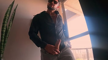 Preview 4 of Bang Tube Dad - Jugando con mi juguetito sexual mientra me espian -twink se deja meter dildo por el culo - rico pasivo culon - bareback con piba de goma - macho pijudo mira a gay culon y se lo folla - con Alex Barcelona y Frannxxx1