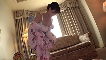 Preview 2 of 1boy2 Gilsa - 脱いだらすごい！アナルイキ若女将！スケスケの着物と全身敏感な反応これは良いの高画質フル動画はURLをコピペで⇛https://is.gd/l9KfdN