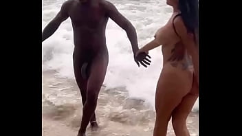 Preview 3 of Kenzie Xxx - Com as gostosas Pelas praias do rj de nudismo geysidk e Monique