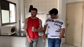 Preview 2 of Salon Khan Apu Xxx - minha mulher viajou meu amigo me chamou pra da uma ajuda - Marcos Goiano