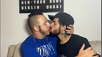 Preview 3 of Sunyy Lione Xxx Movie - beijo gostoso entre latinos