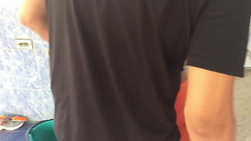 Preview 1 of Yuri Fans Sexy Hot - me follo a la cachonda de mi hermanastra mientras lava la ropa. (primera parte)