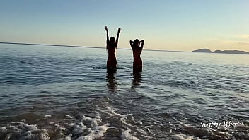 Preview 3 of Sapna Xxx Video Hd Hariyana - Two naked beauties swim in the sea at dawn