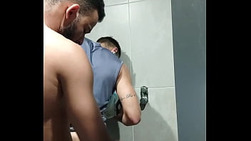 Preview 2 of Bra Village - o cara ficou me olhando durante o treino,  levei ele pro banheiro e coloquei para mamar