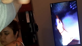Preview 3 of Havi Xxx Video Hd - mi marido masturb&aacute_ndose por zoom con su ex mientras yo duermo me deja la cara llena de leche