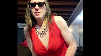 Preview 4 of Sert Sikis - Red And Gold Wearing Sissy Jade Cums From Penatration