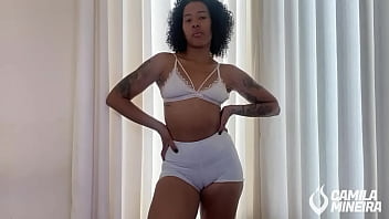 Preview 1 of Tranny Bbw Sheemal Fat Xnxx - Experimentando Shortinho SOCADO - JOI - Gozando no PAU GROSSO