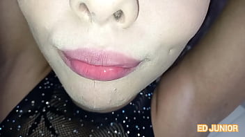Preview 3 of Kissing And Throat - ED JUNIOR FODE SEM CAMISINHA A VIT&Oacute_RIA BEATRIZ NO POLY DANCE(COMPLETO NO RED  E NO SHEER)
