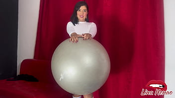 Preview 1 of India Lesabin - Follo en la pelota de Yoga con mi instructor,  soy una puta que entrena en bragas para pararle la polla a mi profe y que as&iacute_ el me meta su polla en mi co&ntilde_o h&uacute_medo y cachondo