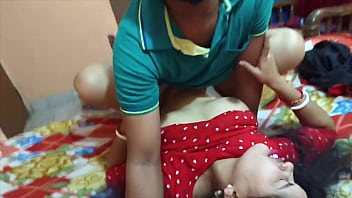Preview 4 of Indian Aunties Xnxx - Desi Garam Bhabhi Ki Pyaasi Chut Par Devar Ka Lamba Lund
