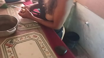 Preview 1 of 1 Time Xx - Sexo oral en cocina