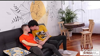 Preview 1 of Xxx Video Play Ni Gogle - SOUTHERNSTROKES Tattooed Twink Tae Xoxo Breeds Col Raider