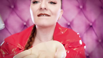 Preview 2 of Amateur Xxx Beach - ASMR fetish video: latex gloves fetish and oil - great soundings and close ups (Arya Grander) POV