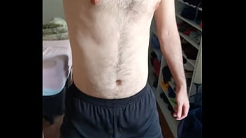 Preview 3 of Tyna Yuzugi - Meu pau pulsando nos shorts depois do futebol