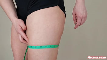 Preview 2 of Famile Sex Porn - Muscle measuring and flexing