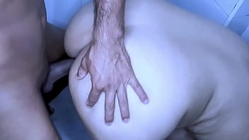 Preview 3 of Emily De Rochefort - Olha amor como o pau dele cabe todo dentro da minha boca,  mas eu gosto mesmo &eacute_ quanto ele me pega de quatro - Esposa Camila