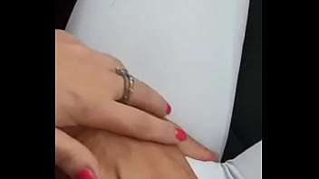 Preview 1 of Sexxey Com - O safado do motorista pediu q eu chupasse seu pau dannypower