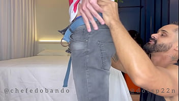 Preview 2 of Chore Xxxvideo - Pauzao mega GROSSO arroumbou minha garganta em troca eu arrombei o rabo dele