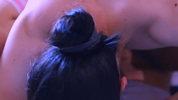 Preview 4 of Animal Xxxvido Girl Video - Madrastra y el compa&ntilde_ero de su hermanastrastra en su habitaci&oacute_n secreta.