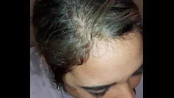 Preview 2 of Kiara Mia Oil Overload - BB se la chupo mientras ve mi video anal boquiabierto