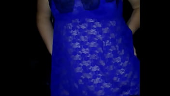 Preview 2 of Sex Bheem - Jovencita baile erotico mientras Llaman A La Puerta -Madura culona de tetas enormes- Milf publico hentai