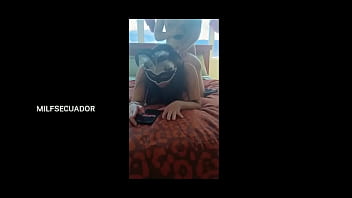 Preview 4 of Johnny Sins With Girlfriend - Mi hijastro me hace ver hentai mientras me parte el culo