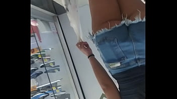 Preview 3 of India Rep Family - Novinha mostrando a bunda parte 1