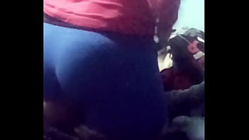 Preview 1 of Video Inggris Xxx - Heteros se depilan el trasero por diversi&oacute_n y terminan calientes follando close up pt 1