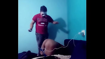 Preview 3 of Paige Wwe Fuck Video - Heteros se depilan el trasero por diversi&oacute_n y terminan calientes follando pt3