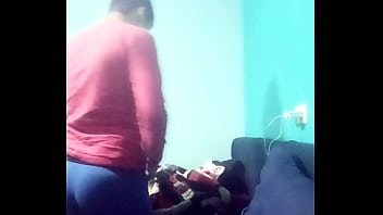 Preview 1 of Xxx Video 3xxxvideo - Heteros se depilan el trasero por diversi&oacute_n y terminan calientes follando