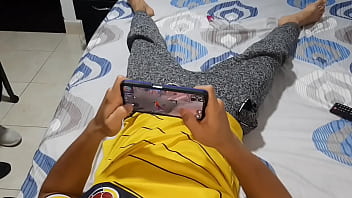 Preview 1 of Xxx Mobi In Hindi - No Le Ayudo Hasta Que Me Ayude ! Linda Chica Es Enga&ntilde_ada Para Tener Sexo!