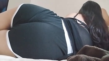 Preview 4 of Japan God Sister - A MI CLIENTE FAVORITO LE ENCANATA ESTE SHORT NEGRO Y QUE SE LA CHUPE