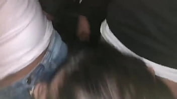 Preview 4 of Salon Fuck - Transando no meio da rua com 2 desconhecido e meu corno gravou tudo