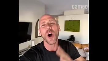Preview 4 of Night Gril Porn - Jonny sins message to rockstar.watch it on youtube @cliff plays