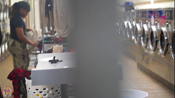 Preview 1 of Vidio Lucu - Ebony Pornstar Jasamine Banks Gets Fucked In A Busy Laundromat by Gibby The Clown