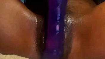 Preview 3 of Xxx Maoning - Big fat pussy Jamaican playing with dildo