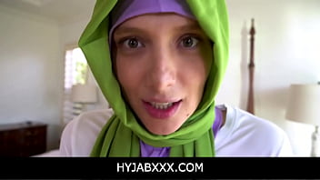 Preview 4 of Bangla Village Sex 45 Years Lady - HyjabXXX-Donnie Rock wants to have a naughty adventure with Izzy Lush