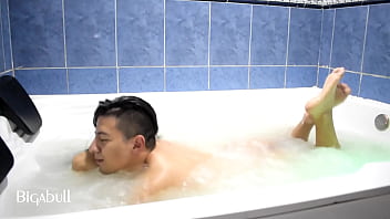 Preview 3 of Metro Fuck Video Hot - Fetiche de Jacuzzi
