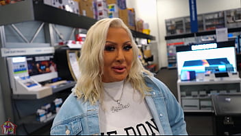 Preview 2 of Liza Fawe - Mz Dani Meets Geek Squad Member At Best Buy And Invites Him Over To Repair More Than Her TV
