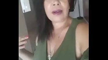 Preview 2 of Big Hip Woman Sex - Танцует стриптиз