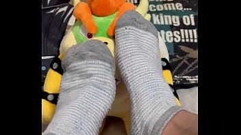 Preview 3 of Vera Sidika Ponography - Bowser sniffing my sweaty stinky socks