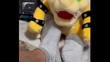 Preview 1 of Vera Sidika Ponography - Bowser sniffing my sweaty stinky socks
