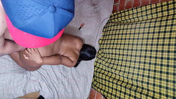 Preview 3 of Big Boobs Girl Sexy Figure - le ofrezco el culo de mi esposa a mi mejor amigo mientras yo me pajeo