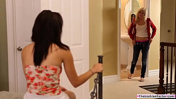 Preview 1 of Bangladesi Xzsex - Brunette lesbian facesits teen stepsis