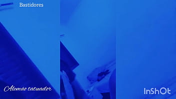 Preview 2 of Bf Xxx Bhiar - Alem&atilde_o tatuador sarrando a milfs Barbara Paulistinha do bund&atilde_o,  Casal Strong