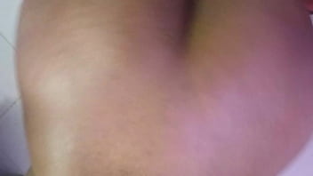 Preview 4 of Cum Inside Tiny Puzzy - Jovencita culona le encanta que le dilaten el ano