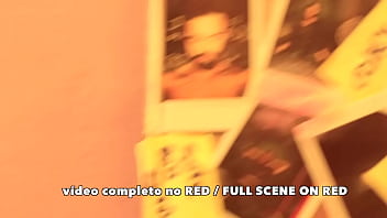 Preview 1 of Boot Juice - Sexo em Festa - chupando e dando para v&aacute_rios - V&Iacute_DEO Completo No RED