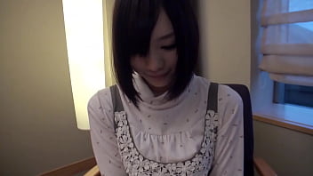 Preview 2 of Vido Exxxx - 【蔵出し】鈴村あいり、本格デビュー前のAV体験撮影 あどけなさの残る顔に初々しい反応。当時から透明感は別格！キレイな形のおっぱいが顔を出した。美しい。最高のクオリティだ。ツンと隆起したピンクの乳首をつまんでおっぱいに手を這わすと「あん&hellip_」と躰をくねらせる。https://bit.ly/3R6nUJp