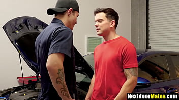 Preview 2 of Dog Sex Wima - Gay customer fucked by hung car mechanic