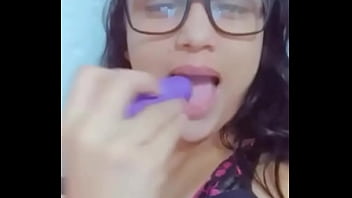 Preview 1 of Mom Stress X - Usando meu novo brinquedo